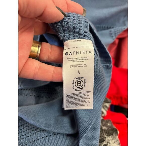 Athleta Pointelle Crew Neck Sweater Cottage Blue sz L EUC - Picture 8 of 8